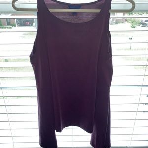 Long-Sleeve top with open shoulders